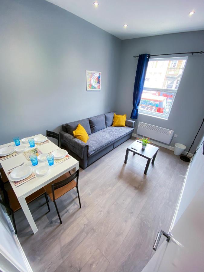 Stylish 1 Bedroom Flat In Wood Green *