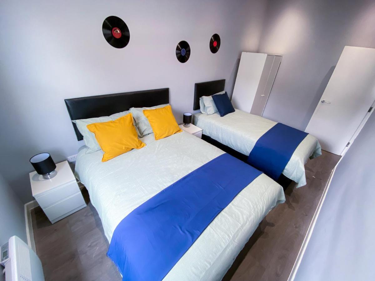 Stylish 1 Bedroom Flat In Wood * Londra
